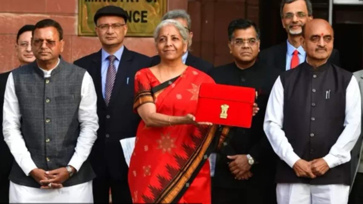 Finance Minister Smt. Nirmala Sitharaman-1-2-3-4-5-6