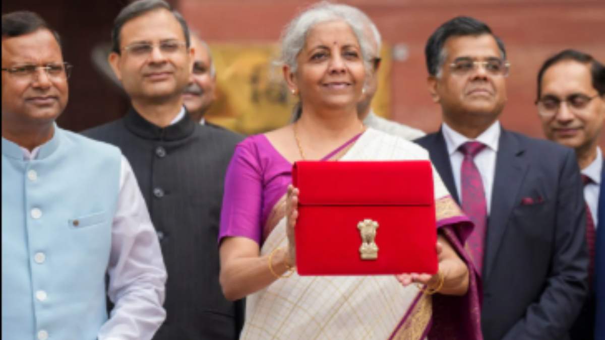 Finance Minister Smt. Nirmala Sitharaman-1-2-3-4-5-6-7