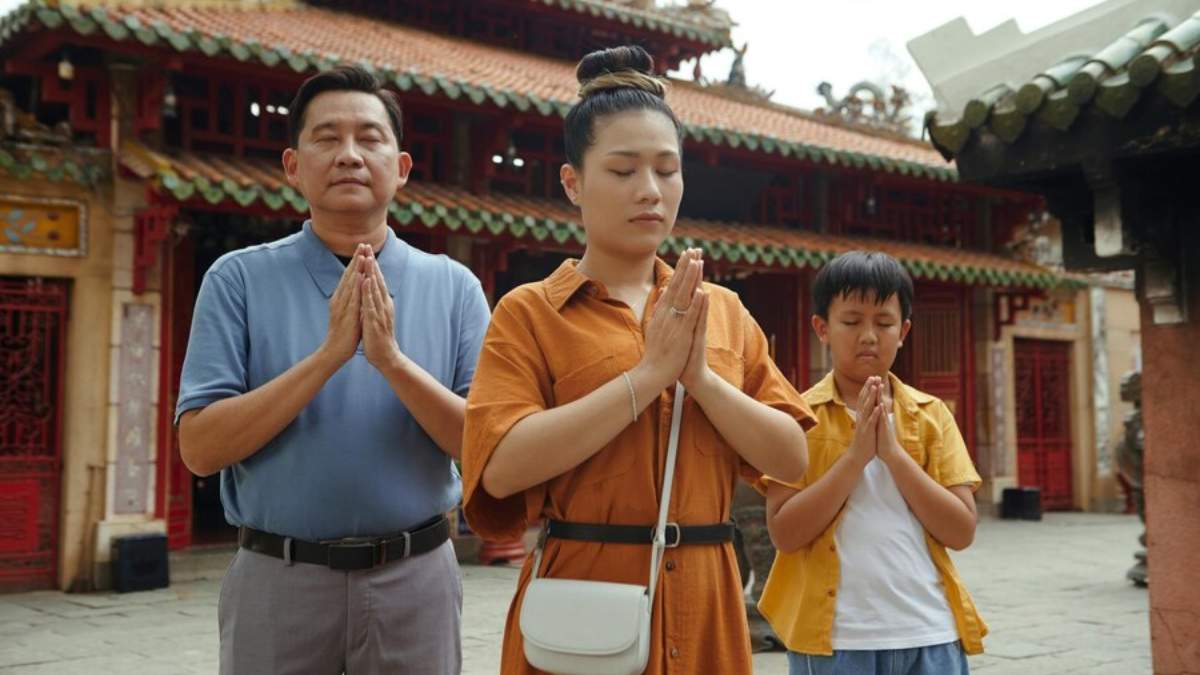 Chinese-New-Year-Traditions (8) -1-2-3-4-5-6-7-8