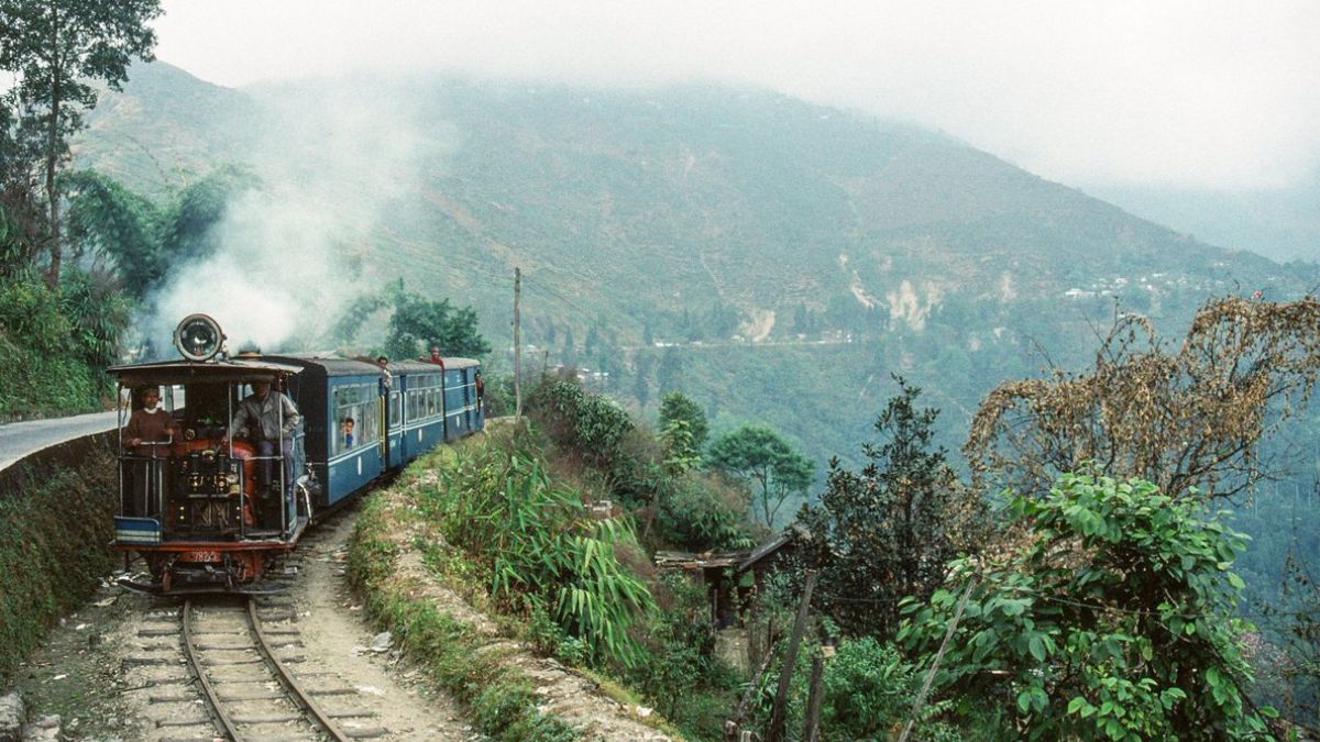 Darjeeling, West Bengal Weather Update Today: Temperature, AQI, IMD Forecast For Next 7 Days