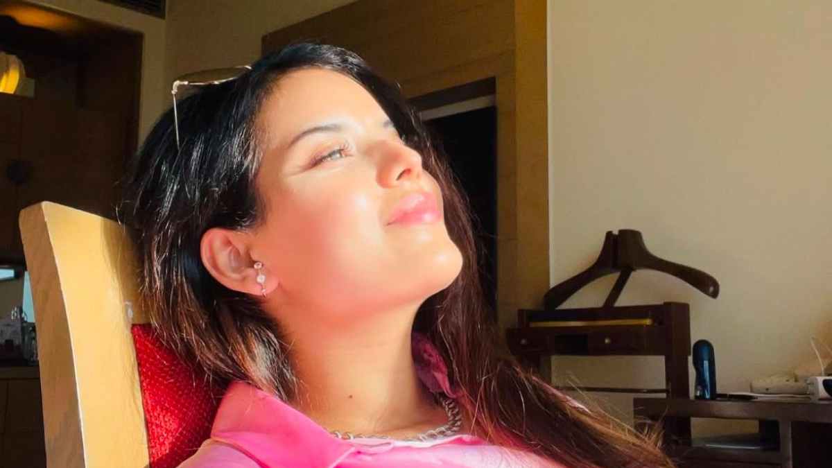 Rishabh Pant and Isha Negi -1-2-3-4-5-6-7-8