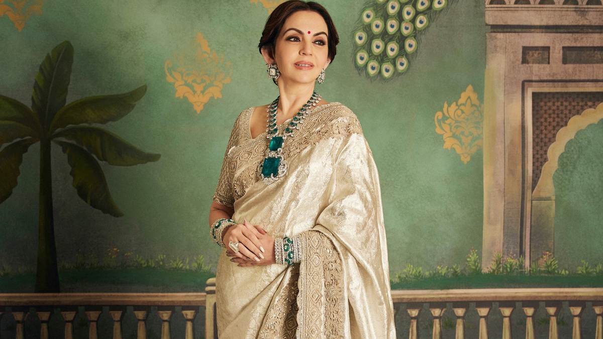 Nita Ambani Stuns in a Modern Twist to Traditional Sarees (5) -1-2-3-4
