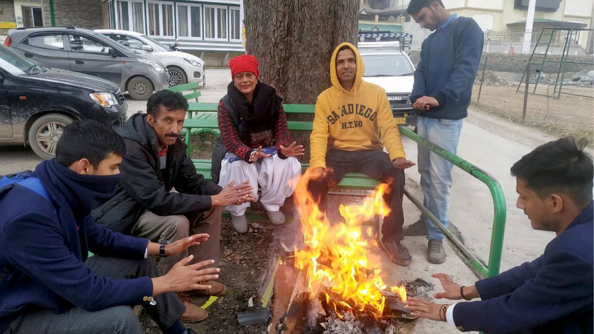 IMD Weather Update: Thunderstorm In Arunachal, Cold Wave To Hit Himachal; Check Forecast For Fog