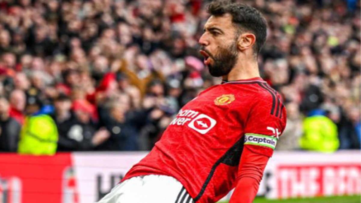 Bruno Fernandes Celebrates Juan Mata's A-League Goal Amid United's Difficult Run