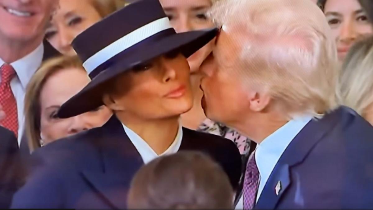 Viral Video: 'Cringiest Air Kiss Ever...'! Donald Trump Trolled After Missing A Kiss To Melania