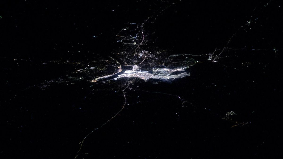 Maha Kumbh 2025: NASA Astronaut Shares Stunning ‘Well Lit’ Pictures From Space Maha Kumbh 2025: NASA Astronaut Shares Stunning ‘Well Lit’ Pictures From Space-1-2