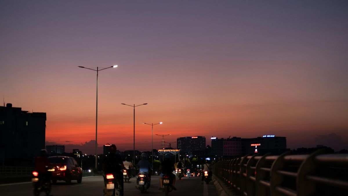 Surat, Gujarat Weather Update Today: Temperature, AQI Warning, IMD Forecast For Next 7 Days