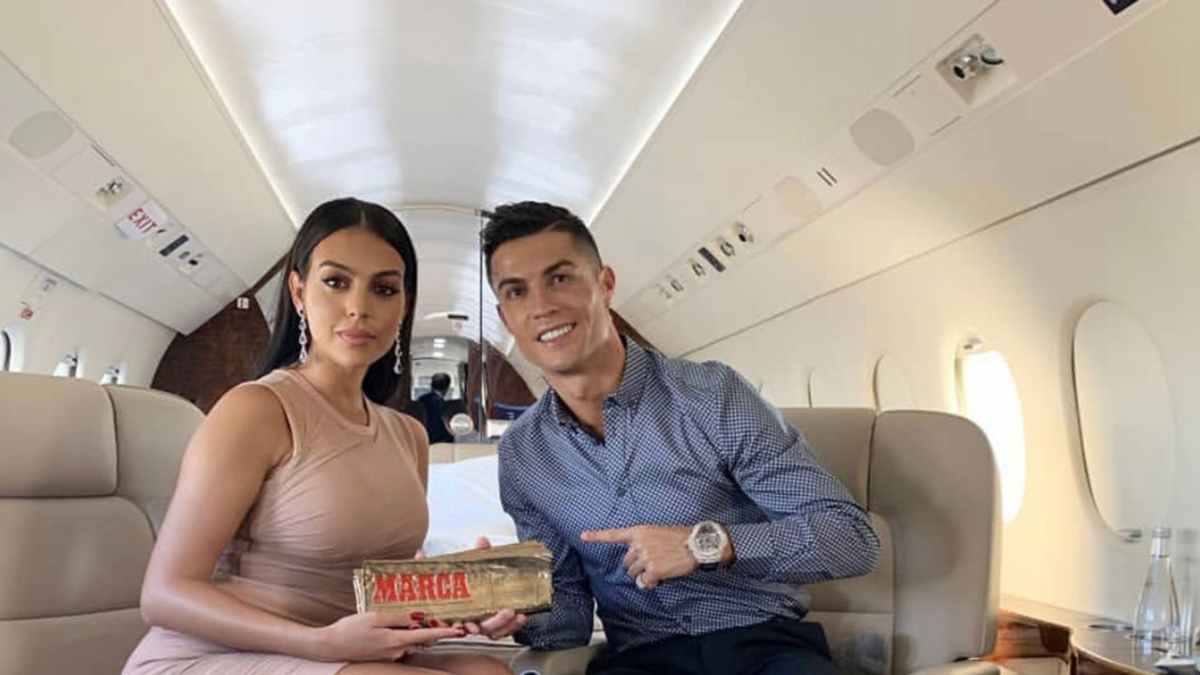 ronaldo with wife -1-2