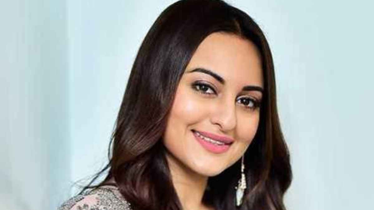 Did Shatrughan Sinha Impose A Curfew On Sonakshi Sinha? See What The Actress Revealed!