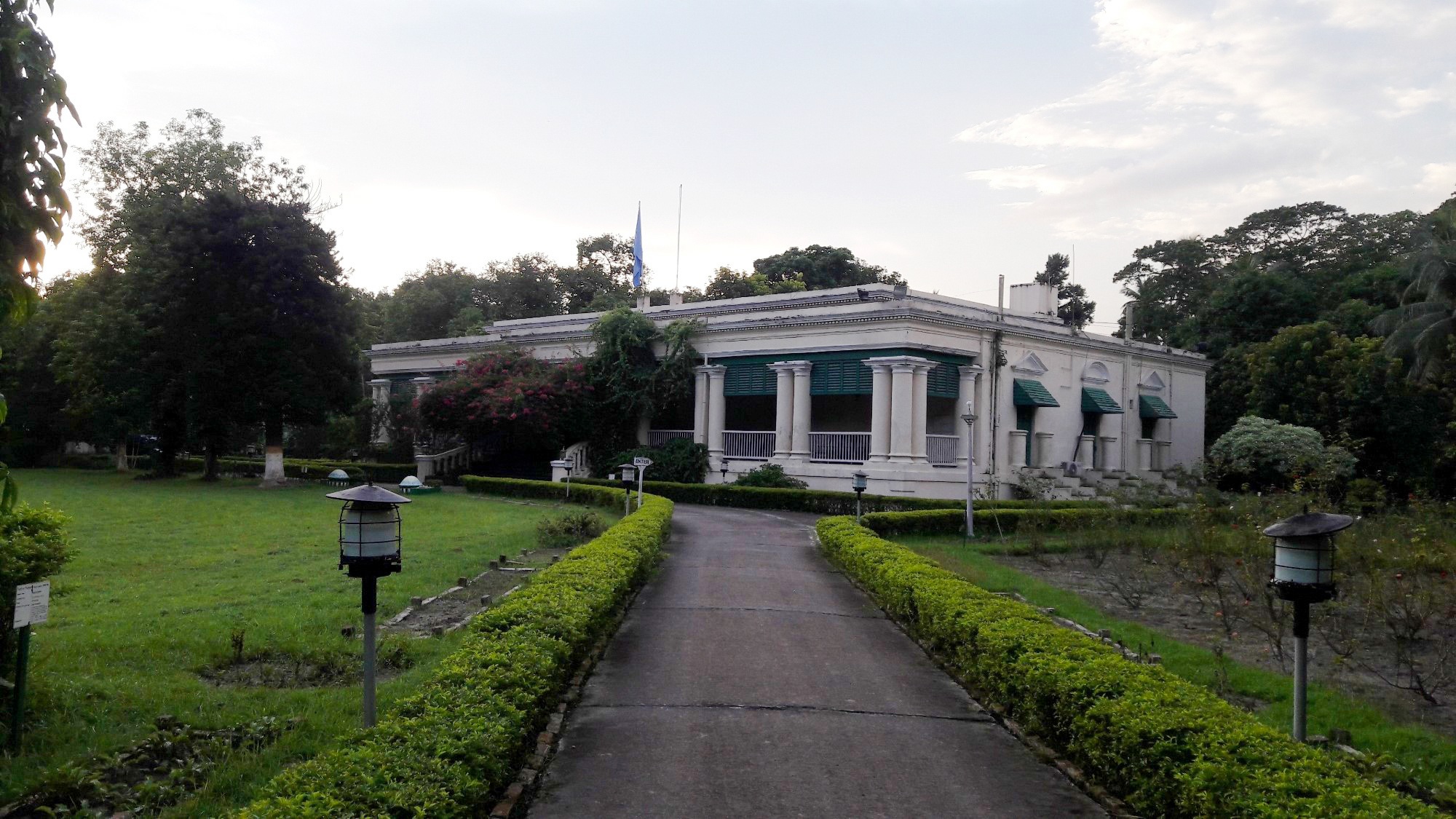 Lutyens Representative Image