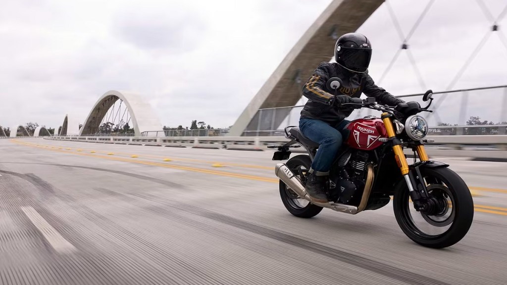 Triumph Speed T4 revealed