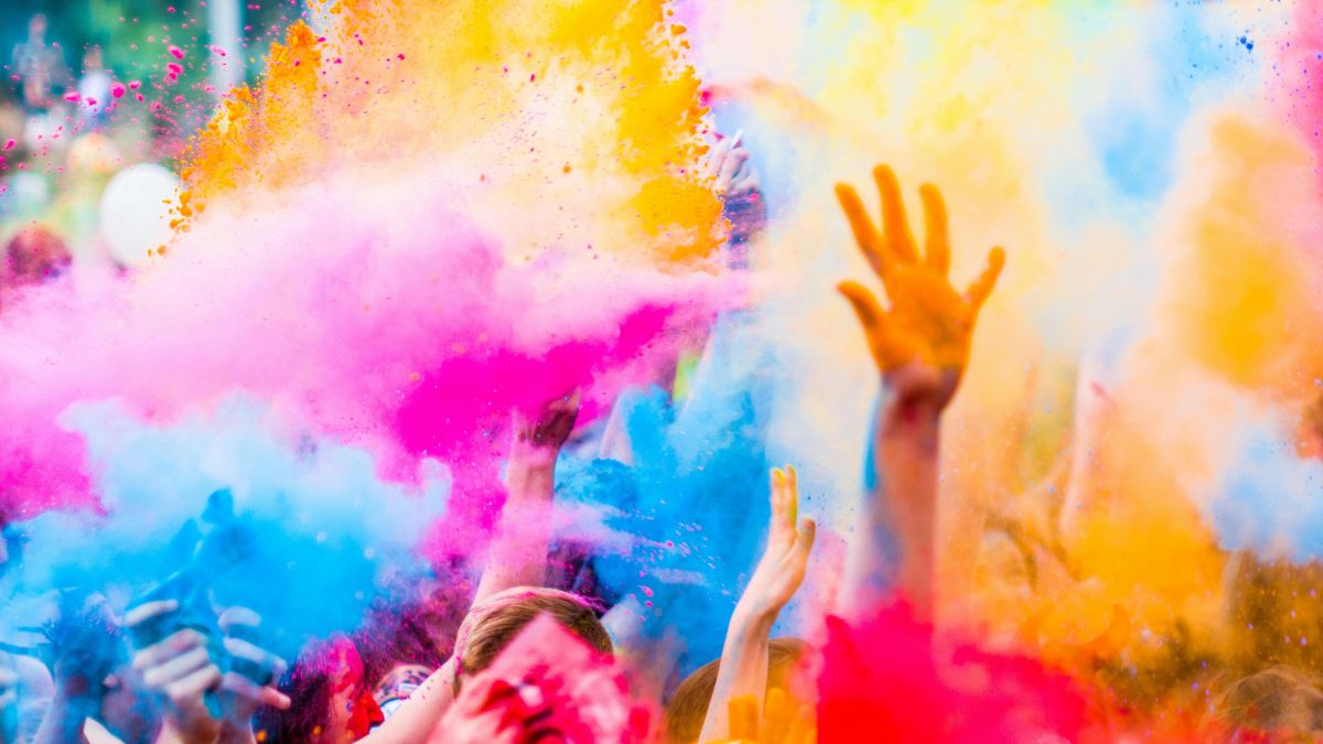 holi Hindu Students In Trouble For Celebrating Holi In Pakistan, Notice Issued Against Them