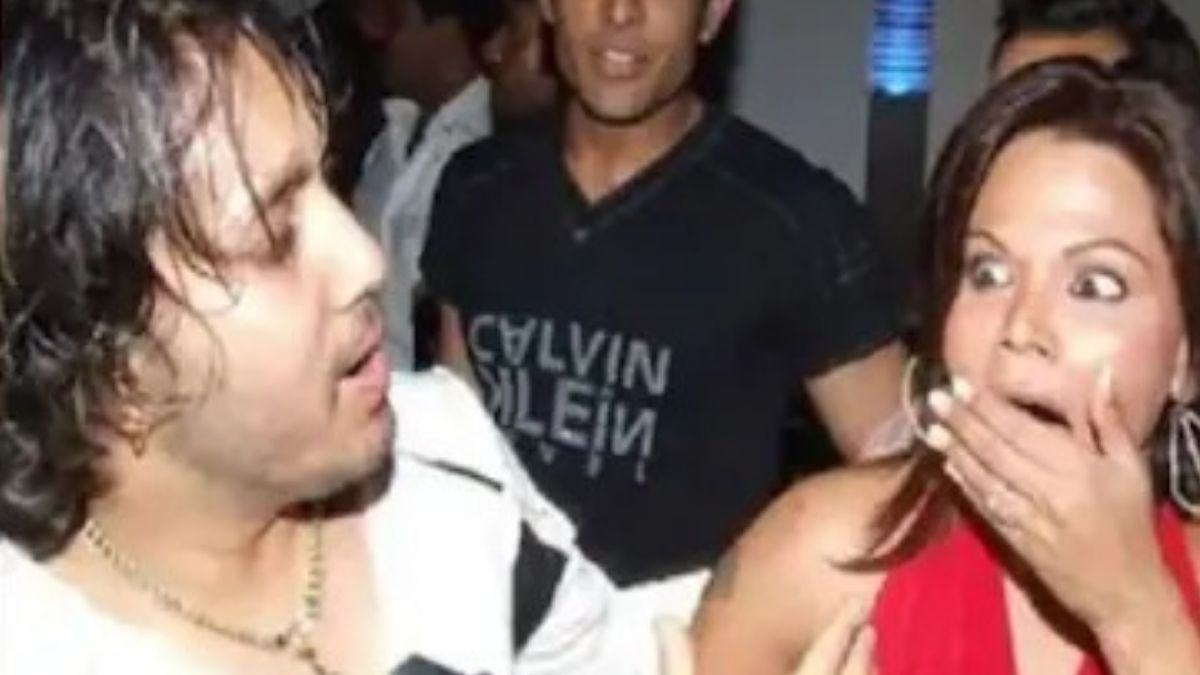 Kissing Scandals in Bollywood-1-2-3-4