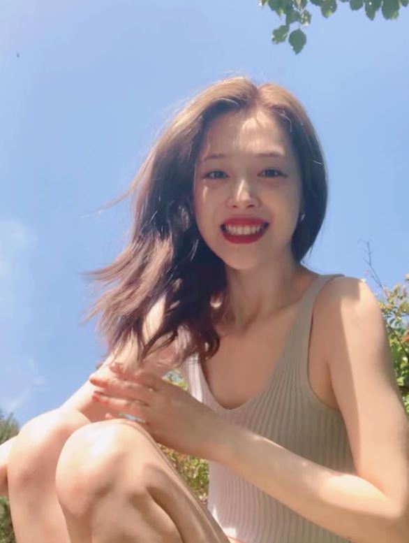 South Korean Celebrities Who Also Tragically Died By Suicide-1-2-3-4-5