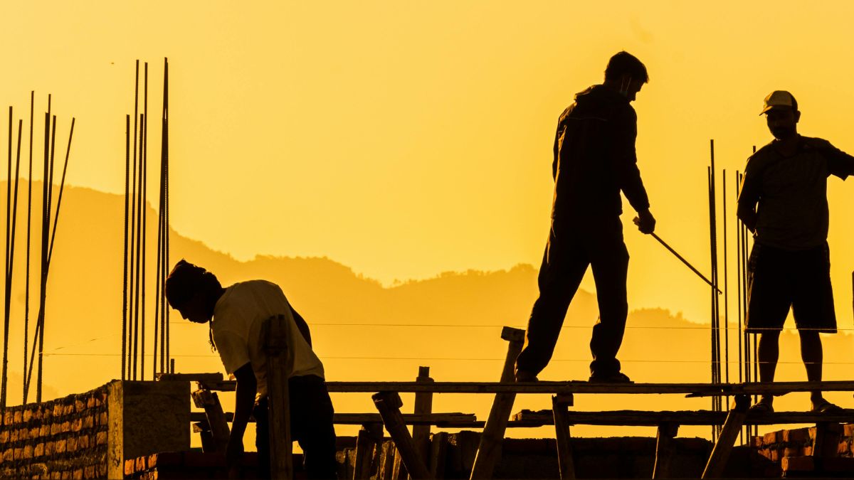 PM Shram Yogi Maandhan Yojana: Govt’s Pension Scheme For Unorganized Workers—Check Eligibility, Benefits & How To Apply PM Shram Yogi Maandhan Yojana: Govt’s Pension Scheme For Unorganized Workers—Check Eligibility, Benefits & How To Apply