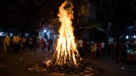 Holika Dahan 2025 Tips: 5 Things You Should NEVER Do On This Day!