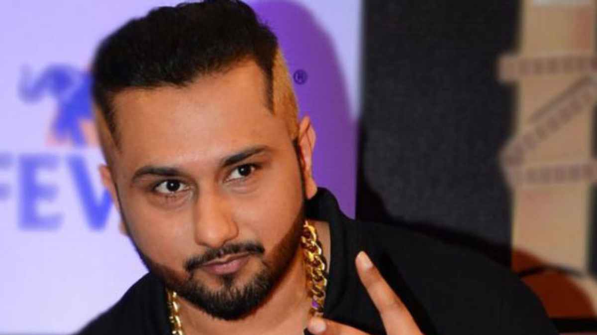 Honey Singh Spotted At THIS Sacred Place Amid Legal Battle Over Latest Song 'Maniac' - WATCH!