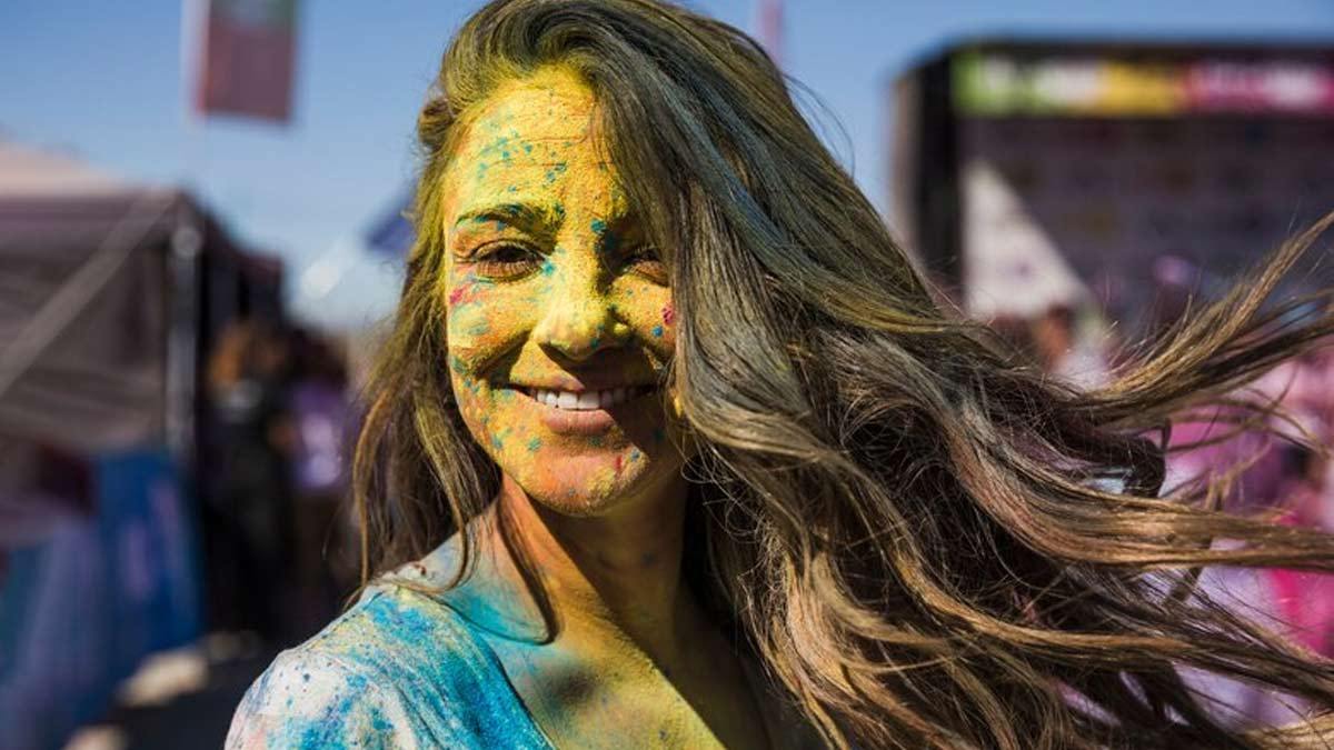 Holi Hair Care: Follow These Pre-Tips to Keep Your Hair Safe from Colours!