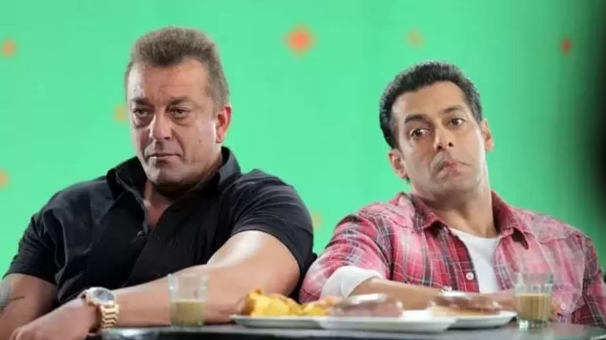 Sanjay Dutt Reacts To Salman Khan's 'Sikandar' Druing The Bhootni Trailer Launch, Says THIS About The Trailer! Sanjay Dutt Reacts To Salman Khan's 'Sikandar' Druing The Bhootni Trailer Launch, Says THIS About The Trailer!