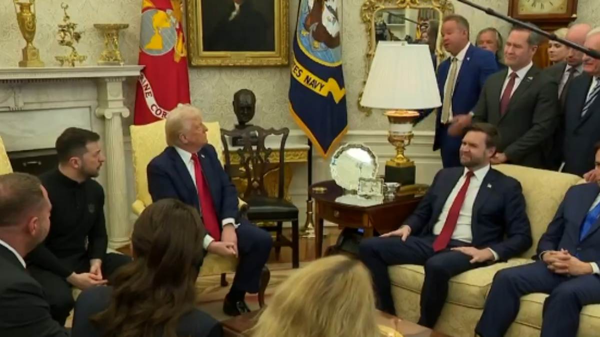 ‘I Will Wear a Suit After This War Is Over’: Zelenskyy Responds When Questioned By Reporter About Not Wearing A Suit