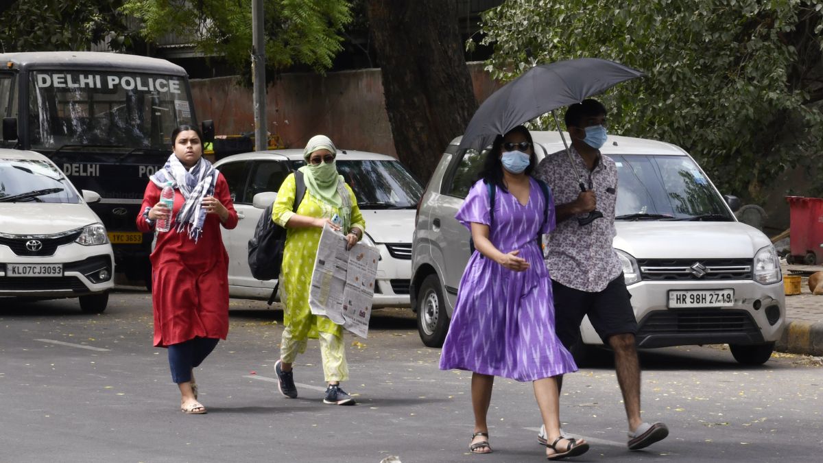 Delhi Weather Update: Mercury Rises After Brief Respite! Hot Days Ahead – Check Temperature Forecast Delhi Weather Update: Mercury Rises After Brief Respite! Hot Days Ahead – Check Temperature Forecast