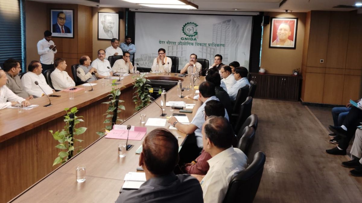 Good News! Greater Noida Villages To Get Rs 1,000 Crore Boost; Roads, Power And Sewer Works Prioritised Good News! Greater Noida Villages To Get Rs 1,000 Crore Boost; Roads, Power And Sewer Works Prioritised