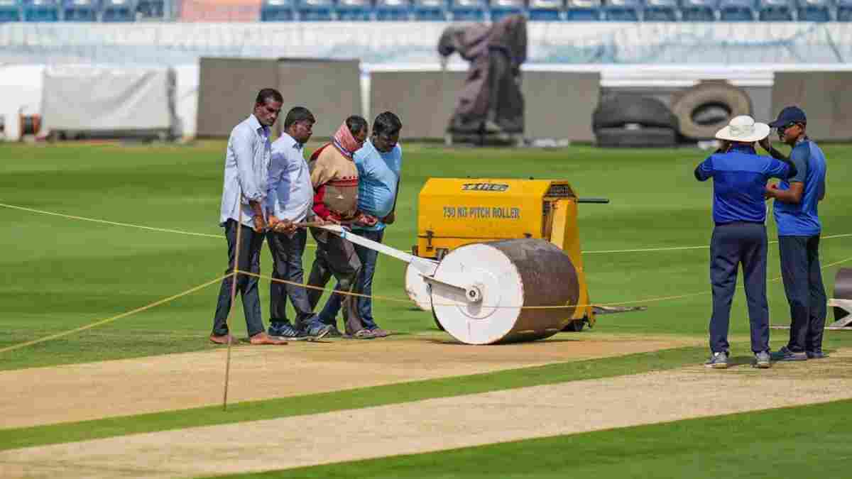 Rajiv Gandhi International Stadium pitch report