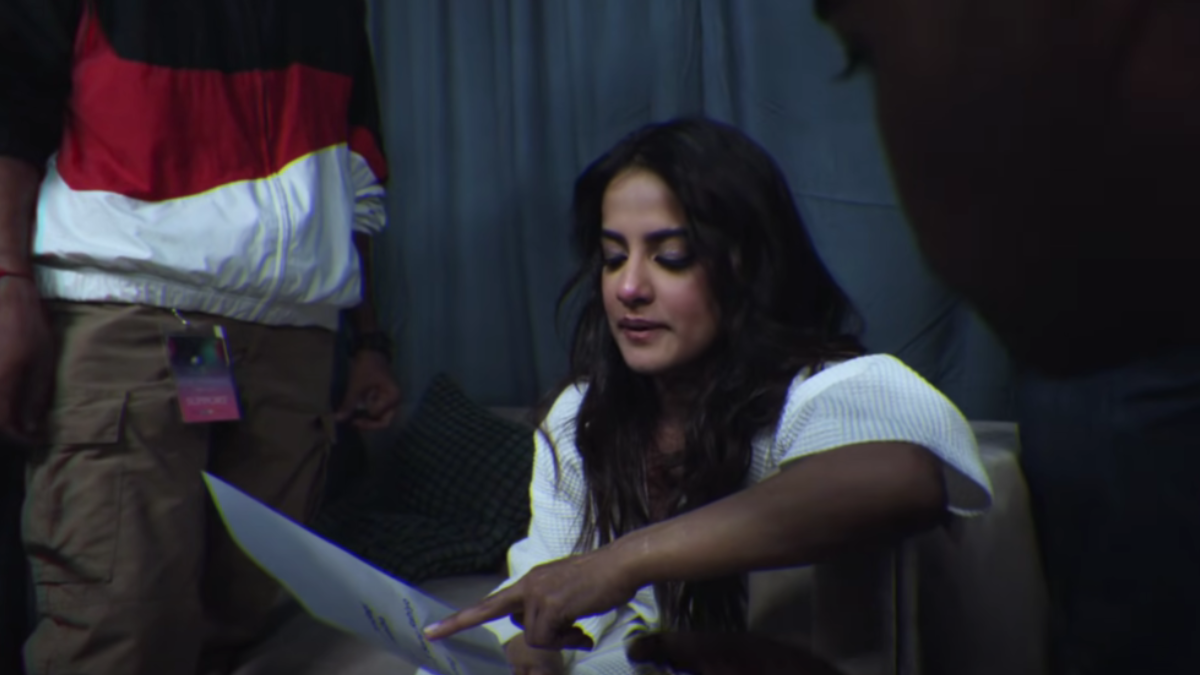 After Neha Kakkar, Jasleen Royal Breaks Down Over Coldplay Concert Backlash: ‘Too Much Pressure...’ | Watch Video