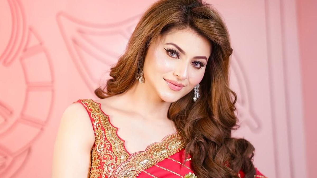 Urvashi Rautela's ‘Temple’ Remark Sparks Backlash, Team Issues Clarification Amid Misunderstanding