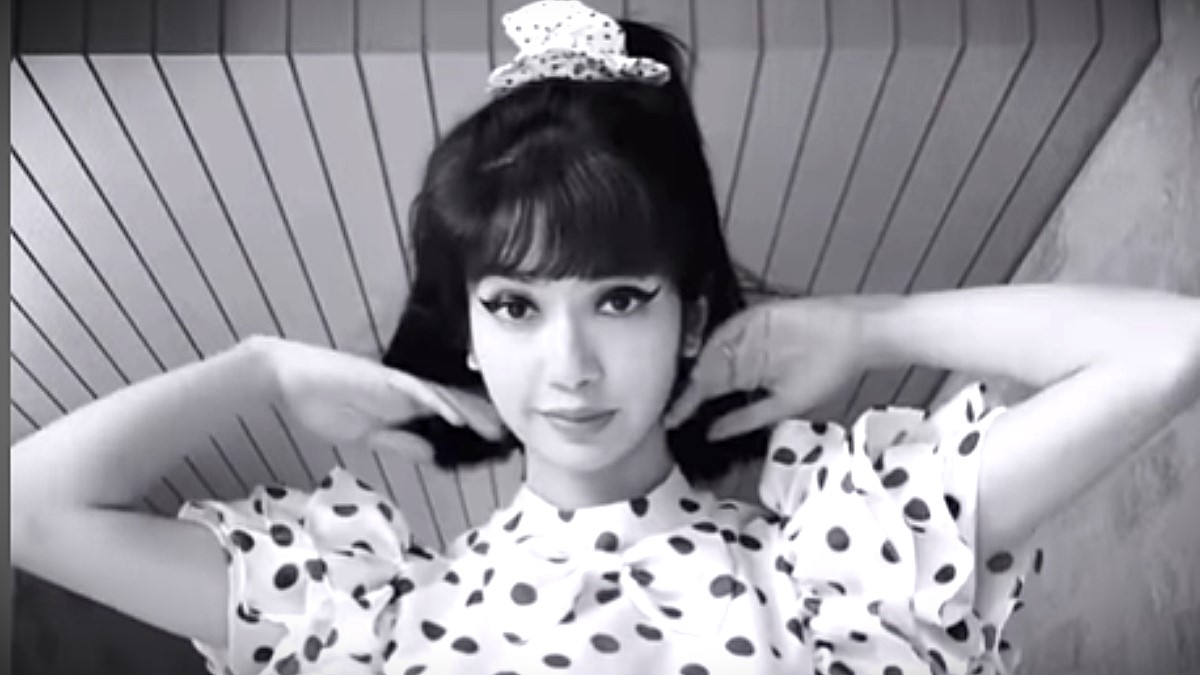 Ada or Lisa? Anu Malik’s Daughter Turns Heads With Striking Resemblance, Internet Flooded With Lookalike Reactions!