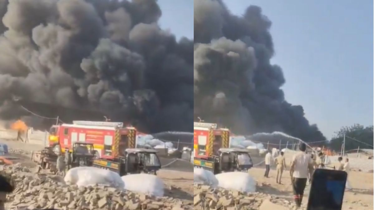 Noida Fire Alert: Bahalolpur Slums Engulfed In Flames, Rescue Teams Rush In Noida Fire Alert: Bahalolpur Slums Engulfed In Flames, Rescue Teams Rush In