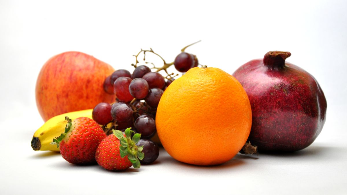 Hair Goals This Summer? Try These 7 Fruits For Natural Shine