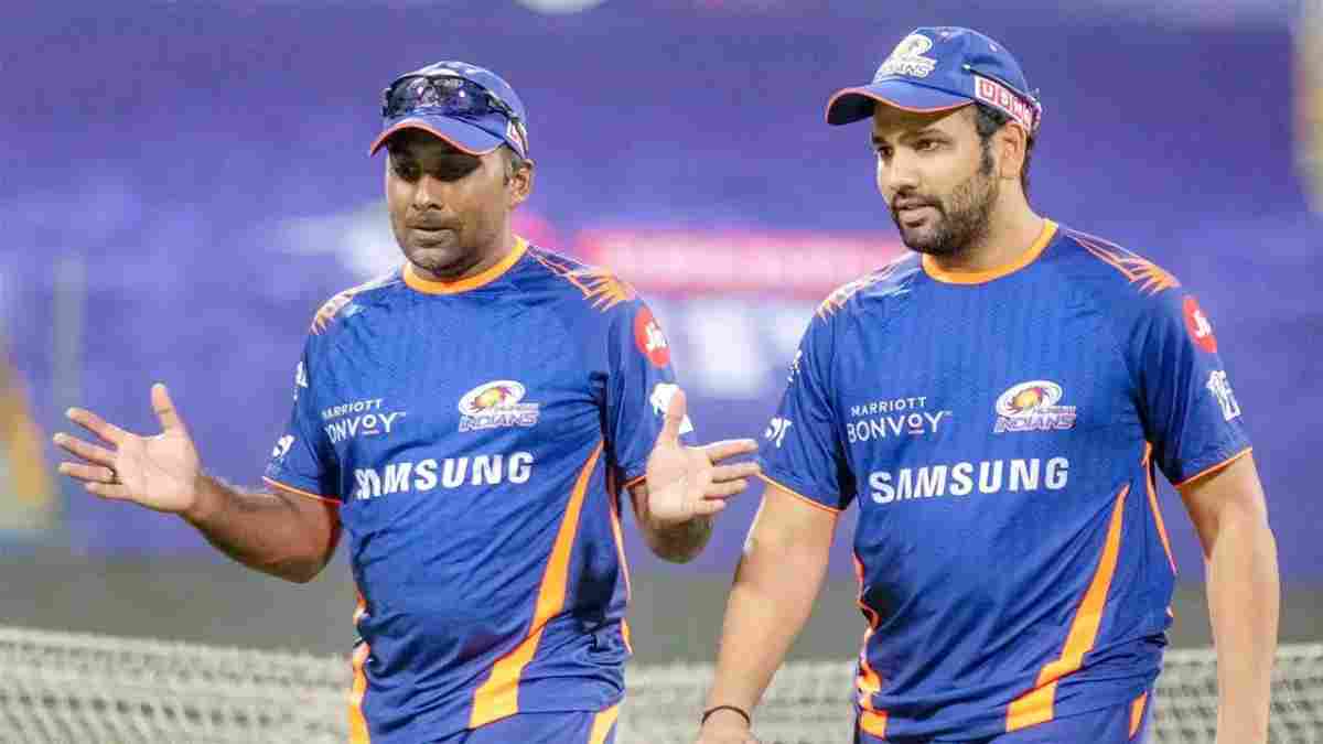 MI head coach Mahela Jayawardene and Rohit Sharma