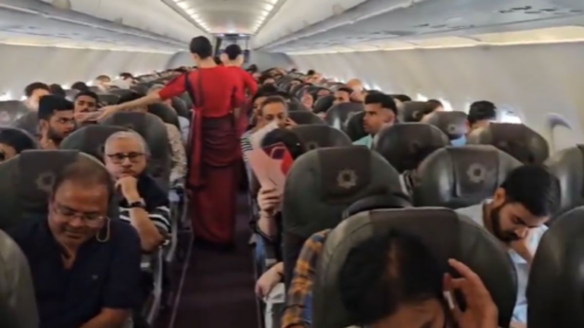 VIDEO: Chaos As AC Fails On Patna-Bound Air India Flight At Delhi Airport; Passengers Left Sweating In Scorching Heat