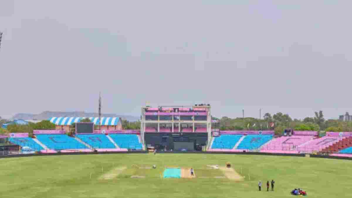 sawai mansingh stadium pitch report