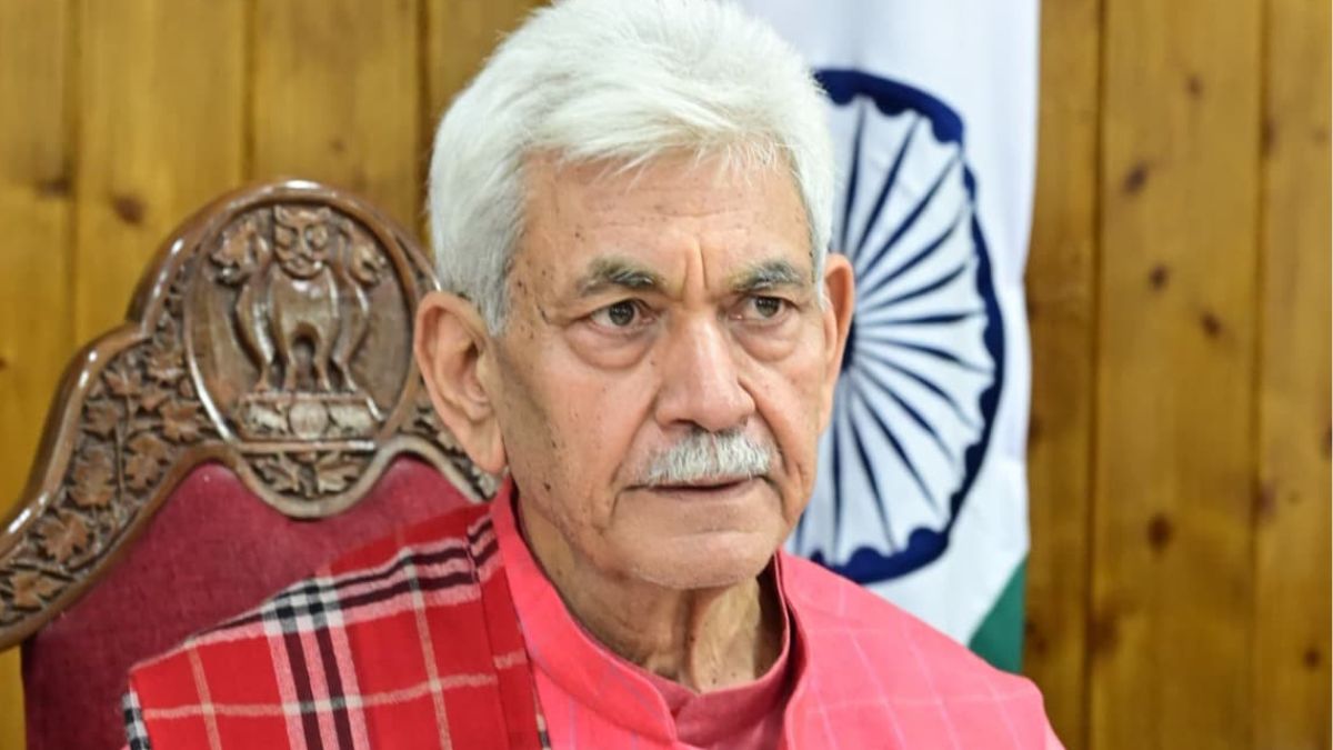 LG Manoj Sinha Chairs Preparatory Meeting Ahead Of  PM  Modi’s Visit To Katra