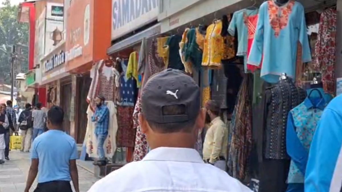 Kashmir Markets Lack Festive Spirit Ahead Of Eid Amid Economic Distress