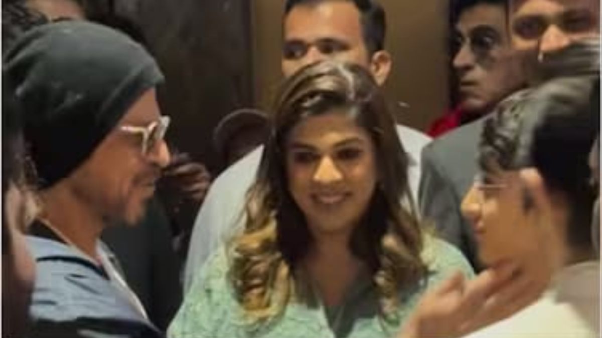 Shah Rukh Khan’s Sweet Moment with Azad Rao Khan at Sitaare Zameen Par Screening Melts Hearts Online