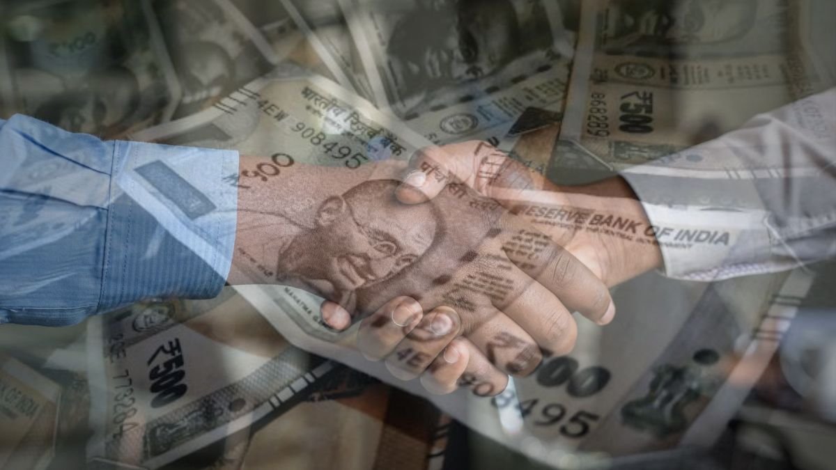 CBI Nabs IRS Officer And Associate While Taking Rs 25 Lakh Bribe