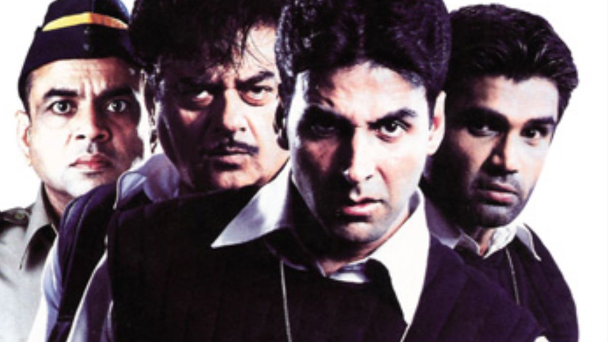 Revisiting Madhur Bhandarkar Aan: Men At Work As It Clocks 21 Years