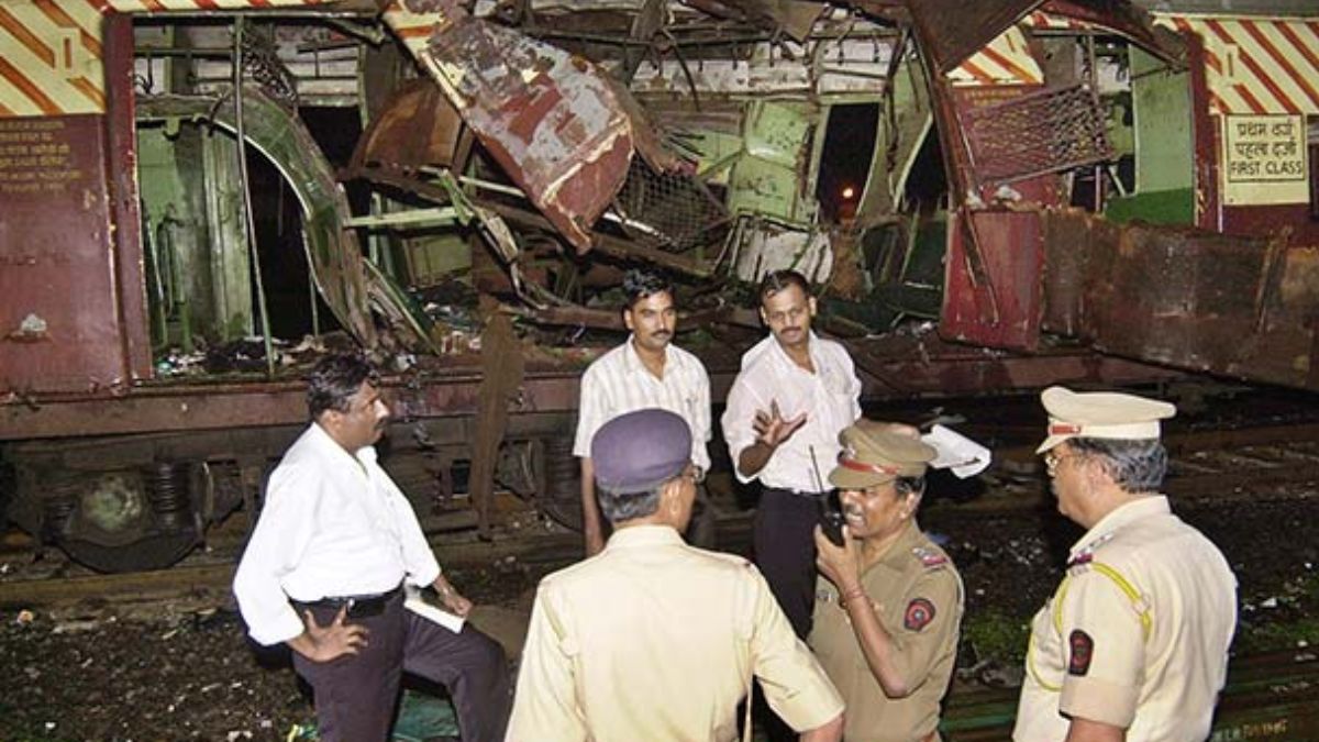 Mumbai 7/11 Train Blasts: Bombay High Court Acquits All 12 Accused