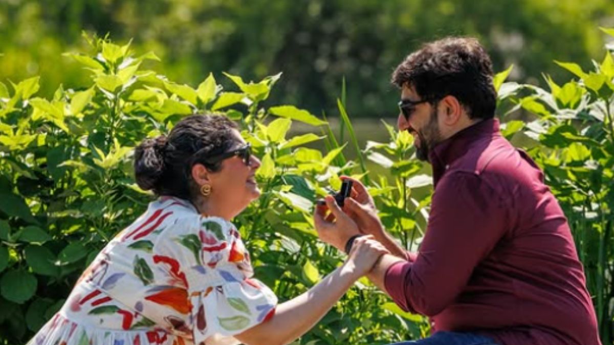 Anushla Kapoor gets engaged