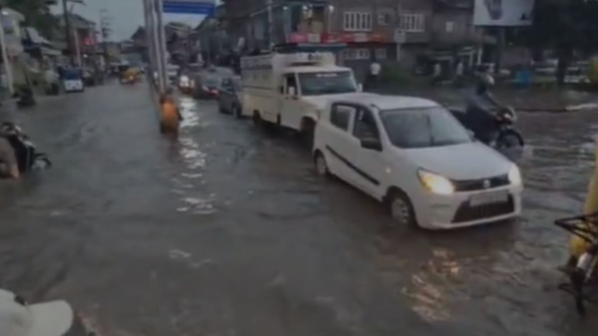 Kashmir Receives Much-Needed Rainfall, Offering Relief Amid Heatwave, But Roads Submerged