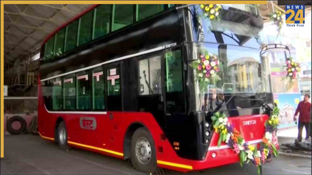 Delhi Double Decker Bus Delhi's Famous Double-Decker Buses To Hit The Streets After 35 Years! Check Features