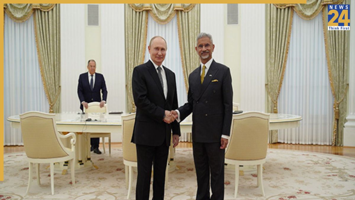 EAM Jaishankar Meets Russian President Putin In Moscow