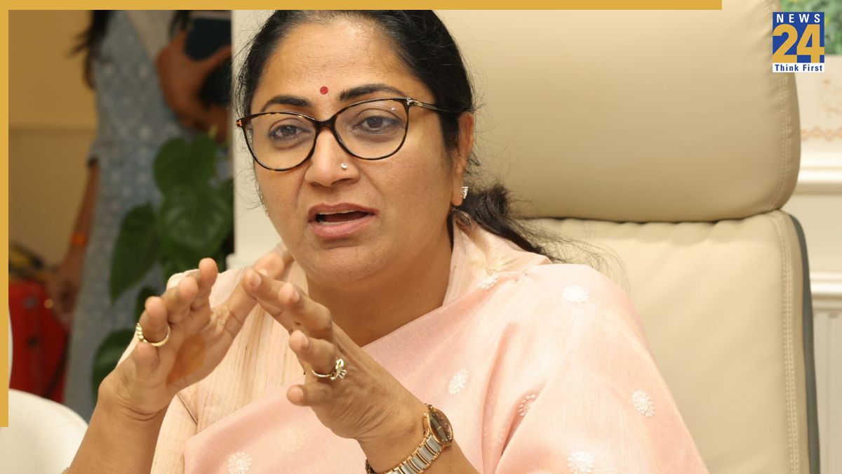 Rekha Gupta 'Slapped': Delhi BJP Chief Gives CM's Health Update Following Attack