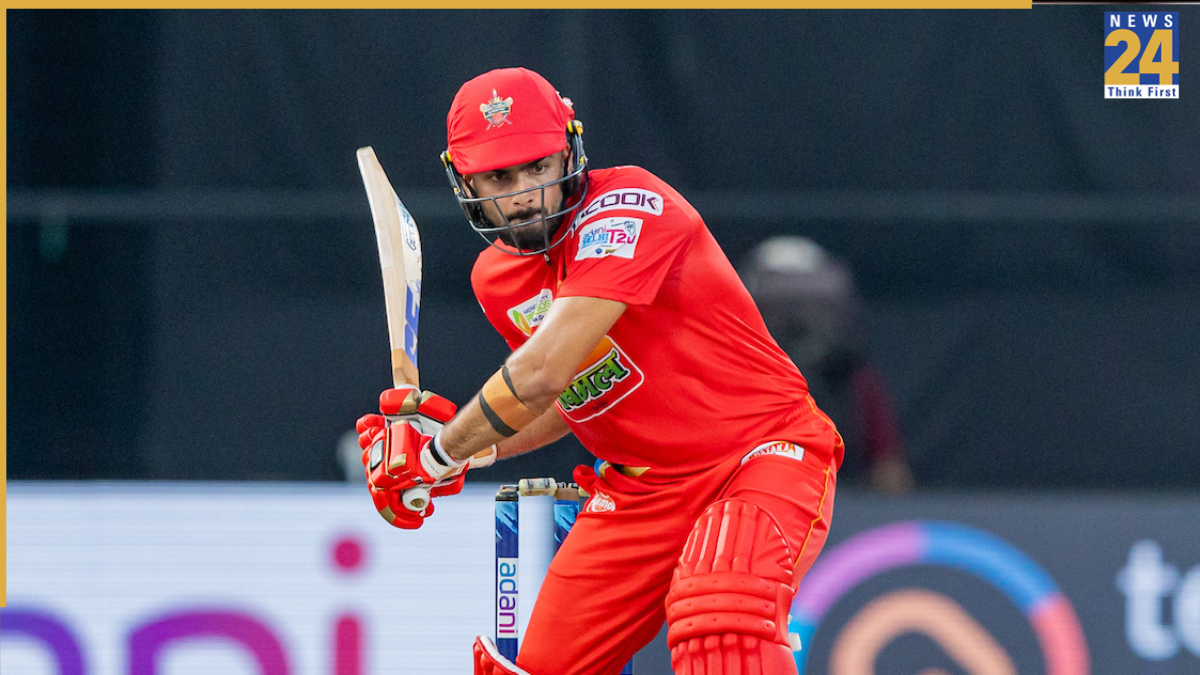 Tejasvi Dahiya leads South Delhi Superstarz towards playoffs