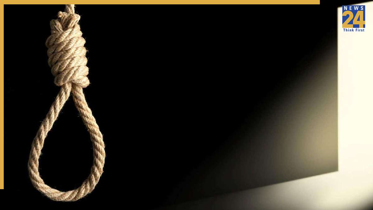 Suicide in Mumbai Goregaon Complex