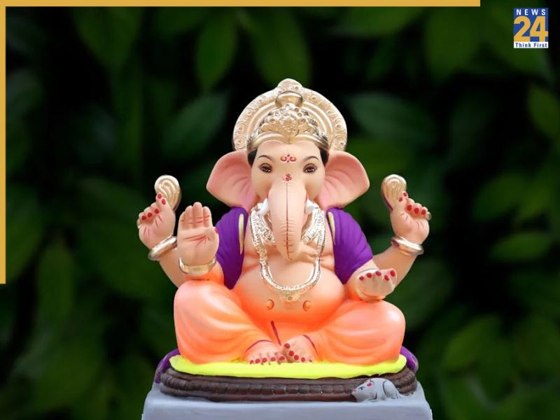 lord ganesh (3) Ganesh Chaturthi 2025: 6 Creative Ways To Craft Eco-Friendly Lord Ganesha Idols-1-2-3-4-5