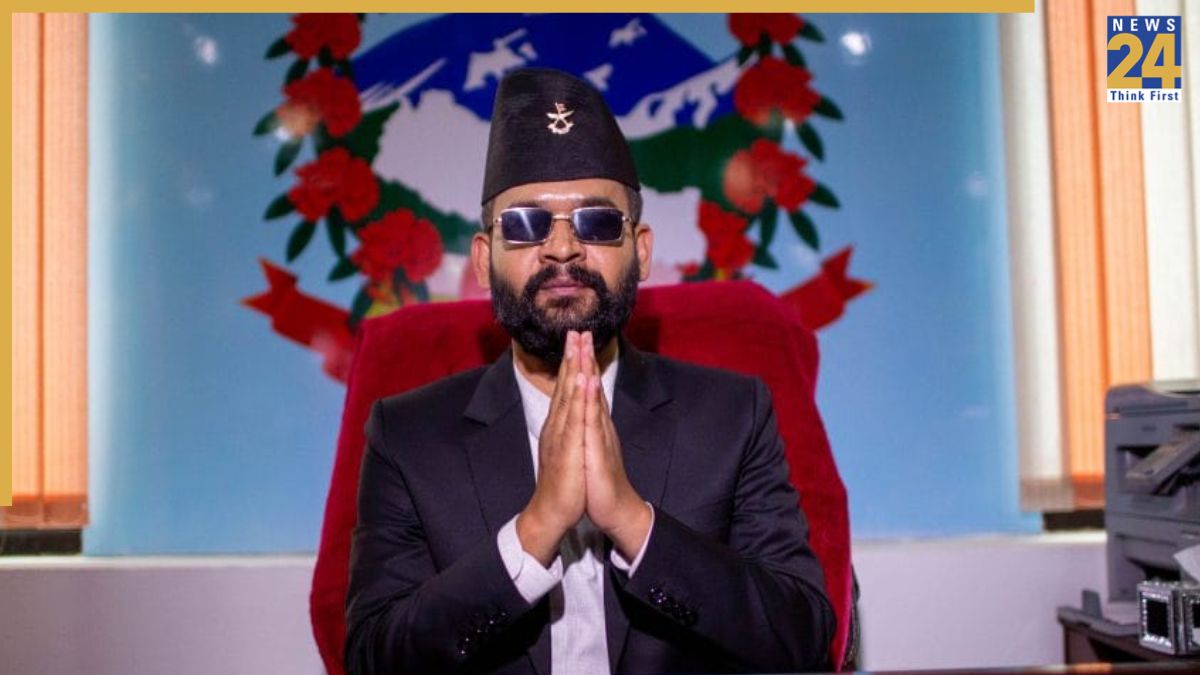 Kathmandu Mayor Balendra Shah ‘Balen’ Urges Gen Z Protestors To Exercise Restraint After KP Oli’s Resignation Kathmandu Mayor Balendra Shah ‘Balen’ Urges Gen Z Protestors To Exercise Restraint After KP Oli’s Resignation